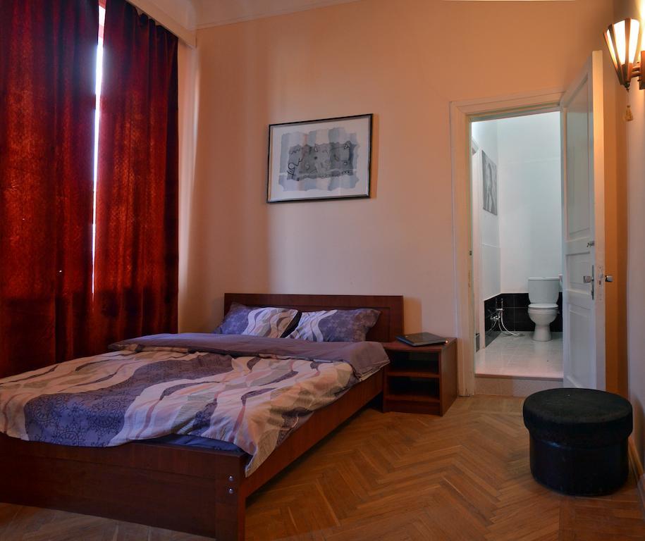 Griboedov Hostel & Suites Тбілісі Номер фото